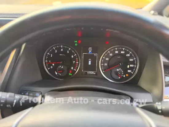 Picture of Toyota Alphard 2017
