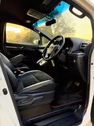 Picture of Toyota Alphard 2017