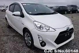 Picture of Toyota Aqua 2016