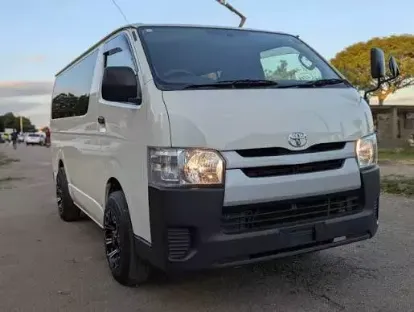 Picture of Toyota Hiace 2017