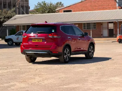 Picture of Nissan X-Trail 2018