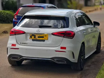 Picture of Mercedes Benz B-Class 2023