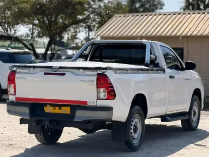 Picture of Toyota Hilux GD6 2025