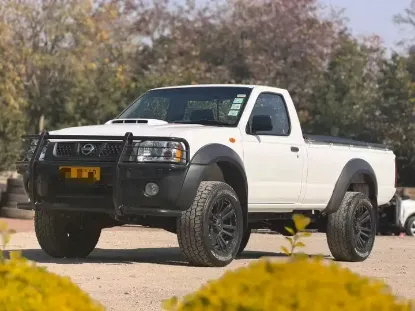 Picture of Nissan NP300 2019