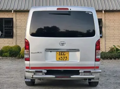 Picture of Toyota Hiace 2016