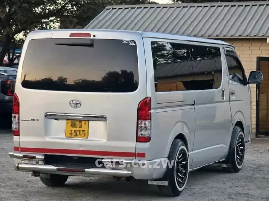 Picture of Toyota Hiace 2016
