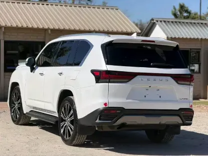 Picture of Lexus LX 2024