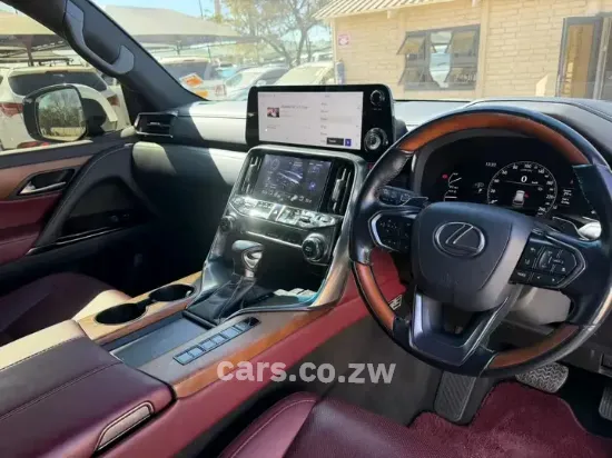 Picture of Lexus LX 2024