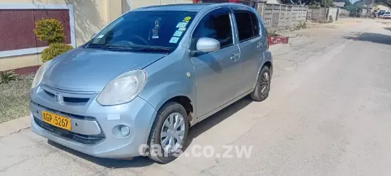 Picture of Toyota Passo 2015