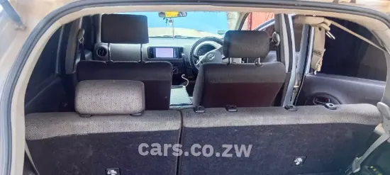 Picture of Toyota Passo 2015