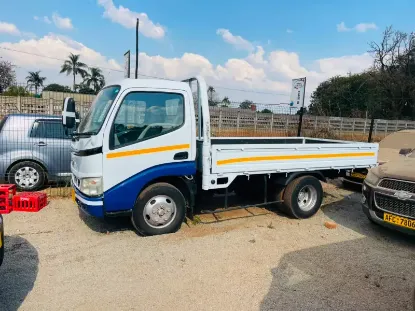Picture of Toyota Dyna 2015