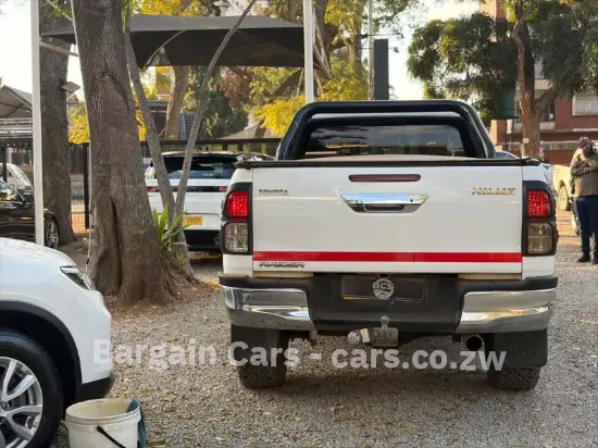 Picture of Toyota Hilux 2017