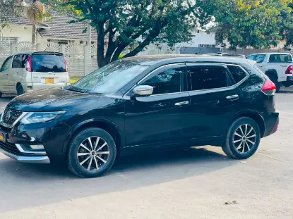 Picture of Nissan X-Trail 2020