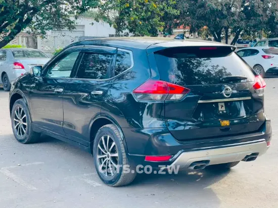 Picture of Nissan X-Trail 2020