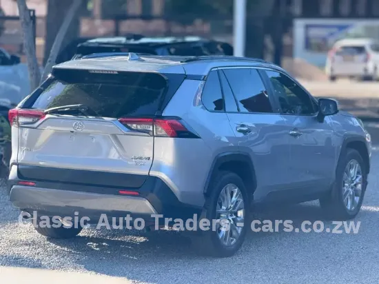 Picture of Toyota Rav4 2019