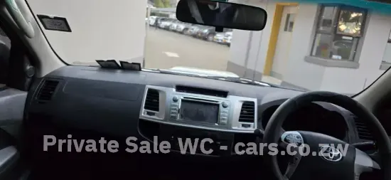 Picture of Toyota Hilux 2013