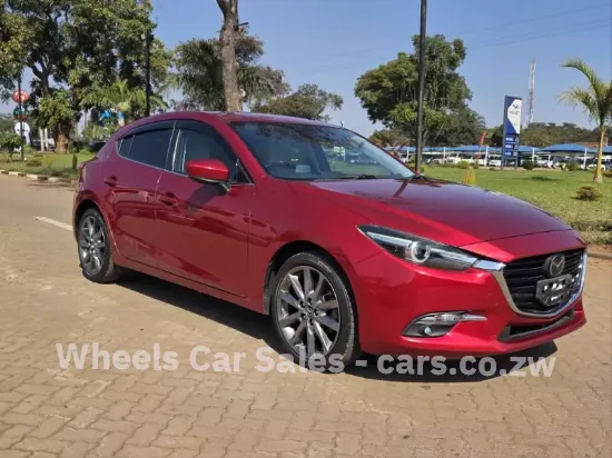 Picture of Mazda Axela 2017