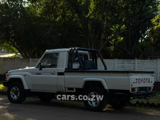 Picture of Toyota Land Cruiser 2017