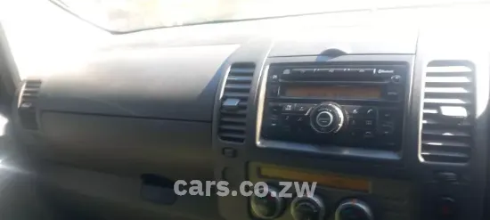 Picture of Nissan Navara 2008