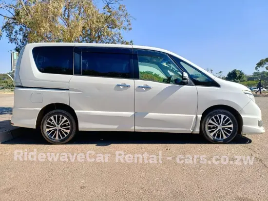 Picture of 7/8 Seater For Hire ||| From