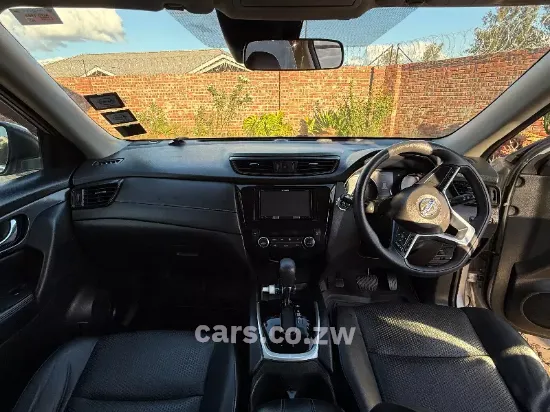 Picture of Nissan X-Trail 2017