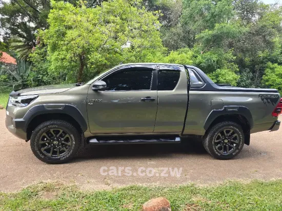 Picture of Toyota Hilux 2021