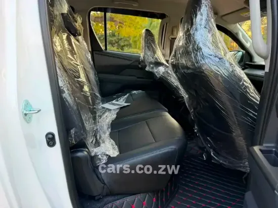 Picture of Toyota Hilux 2026