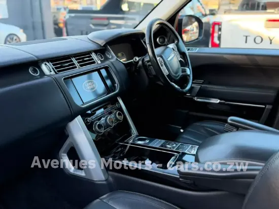 Picture of Range rover Vogue 2015