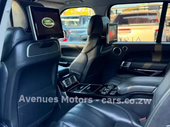 Picture of Range rover Vogue 2015