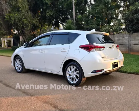 Picture of Toyota Auris 2016