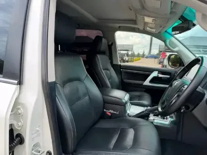 Picture of Toyota Land Cruiser 2020