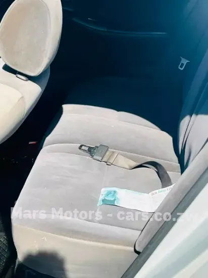 Picture of Toyota RunX 2006