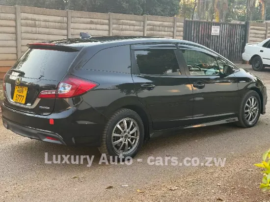 Picture of Honda Jade 2015