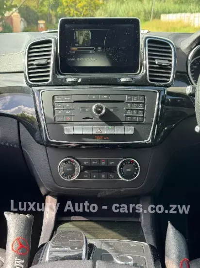 Picture of Mercedes Benz GLE 2016