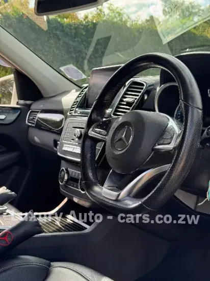 Picture of Mercedes Benz GLE 2016