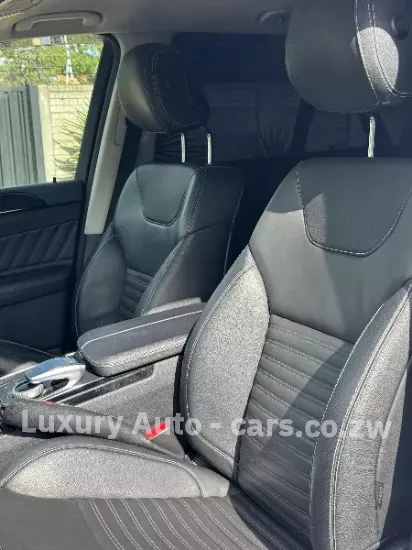 Picture of Mercedes Benz GLE 2016