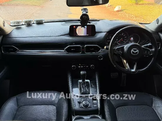 Picture of Mazda CX-5 2017