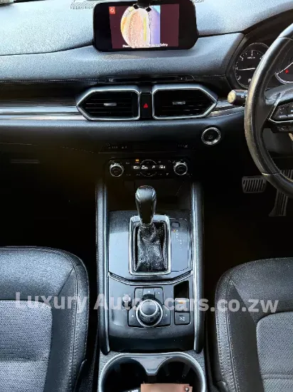 Picture of Mazda CX-5 2017