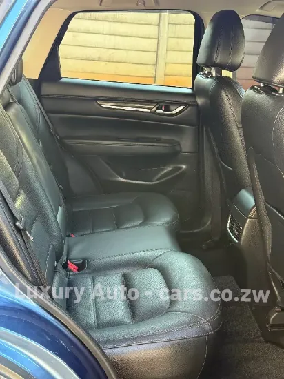 Picture of Mazda CX-5 2017