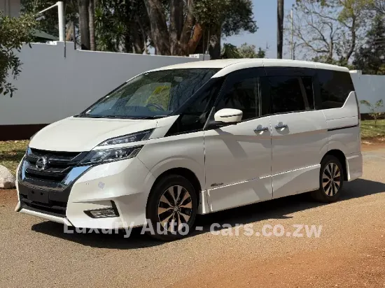 Picture of Nissan Serena 2017