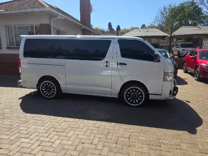 Picture of Toyota Hiace 2017