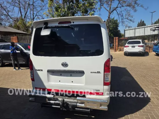 Picture of Toyota Hiace 2017