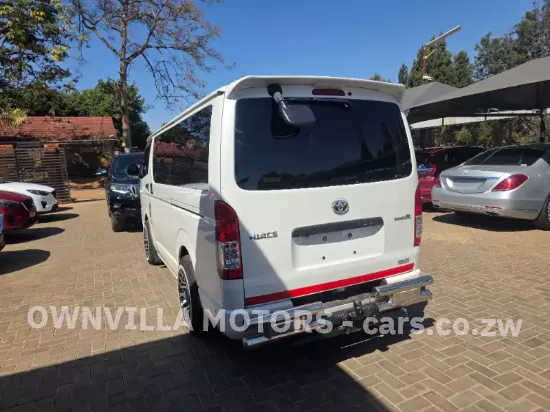 Picture of Toyota Hiace 2017