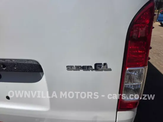Picture of Toyota Hiace 2017