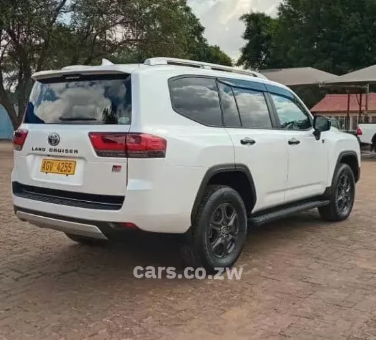 Picture of Toyota Land Cruiser 2023