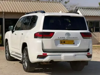 Picture of Toyota Land Cruiser 2023