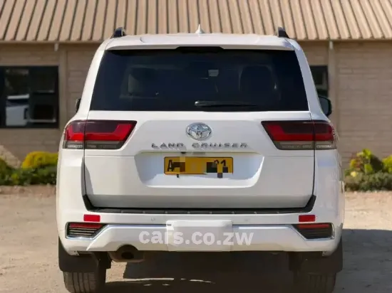 Picture of Toyota Land Cruiser 2023