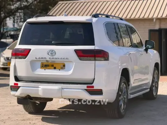 Picture of Toyota Land Cruiser 2023