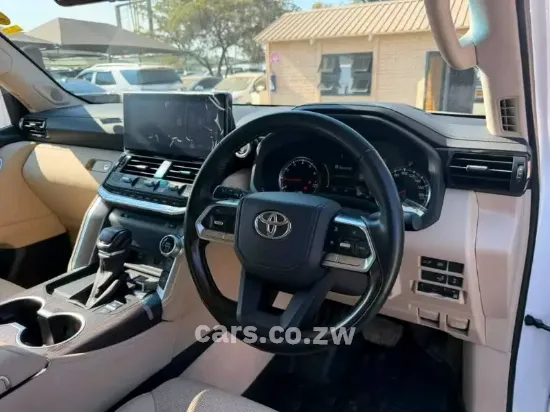 Picture of Toyota Land Cruiser 2023