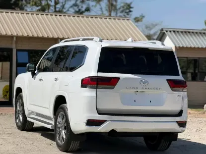 Picture of Toyota Land Cruiser 2025